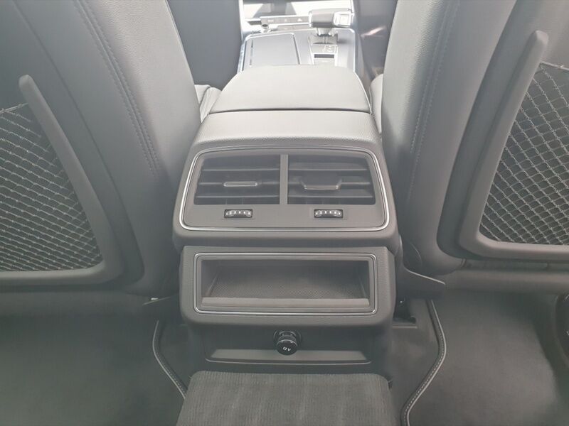 More views of Audi A6