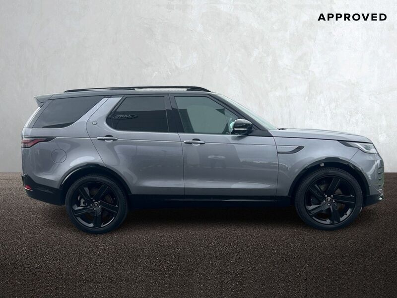 More views of Land Rover Discovery