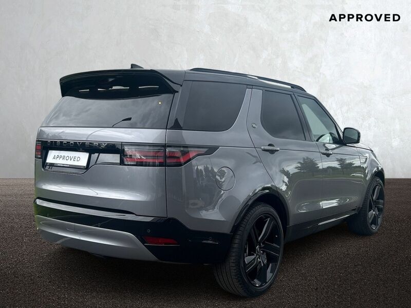 More views of Land Rover Discovery
