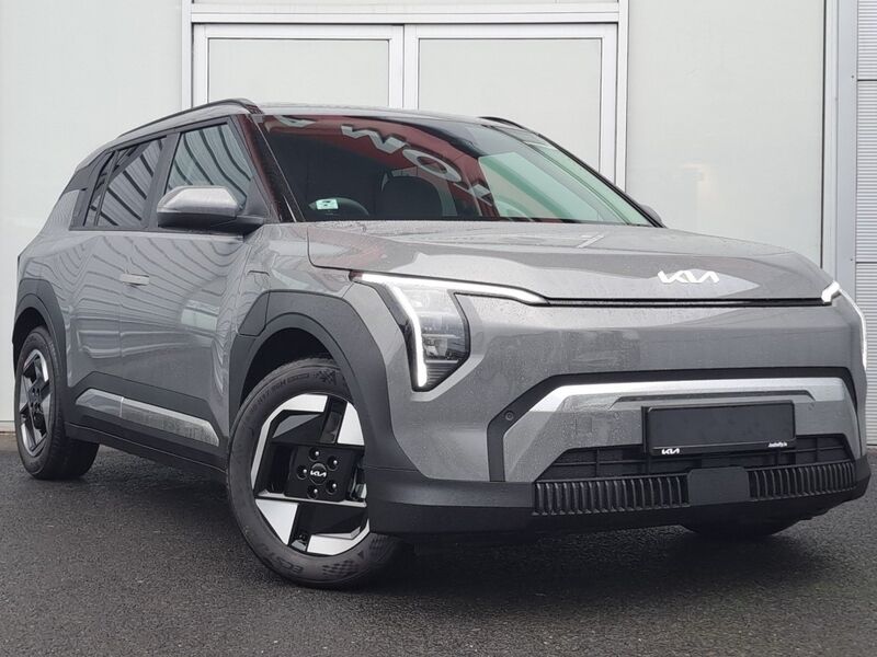 More views of Kia EV3