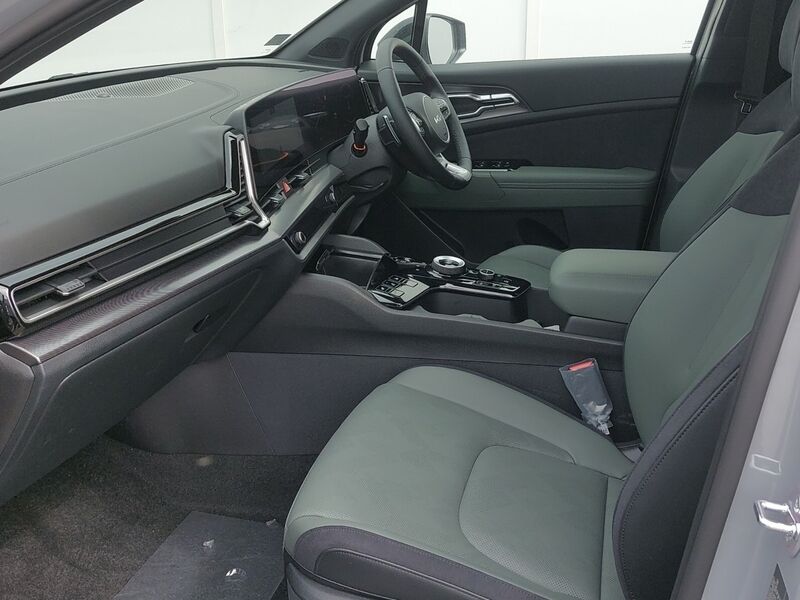 More views of Kia Sportage