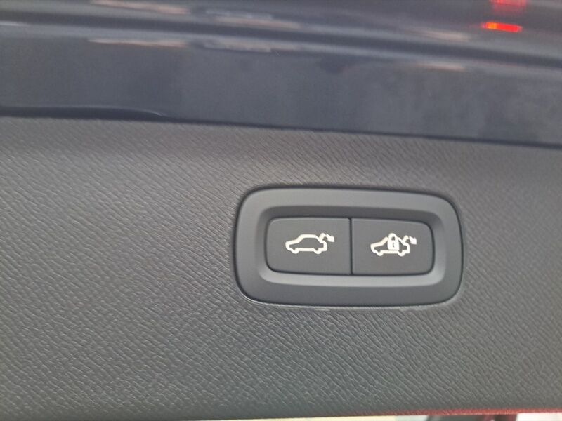 More views of Volvo XC90