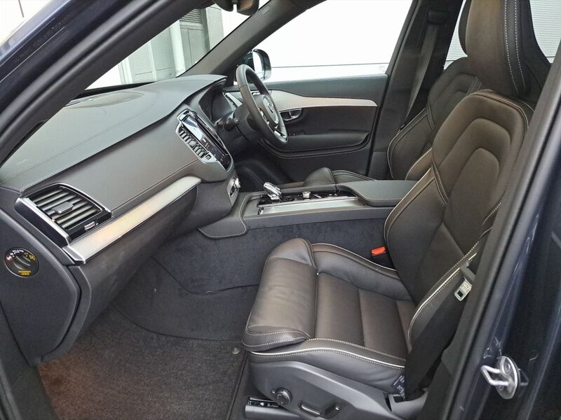 More views of Volvo XC90