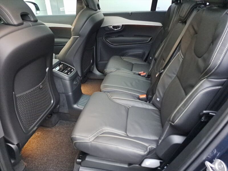 More views of Volvo XC90