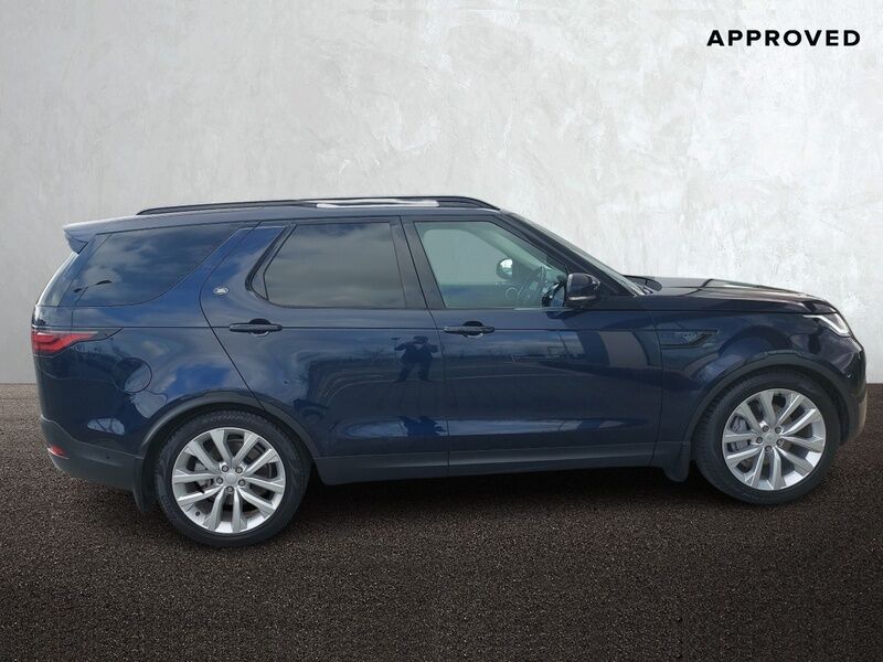 More views of Land Rover Discovery