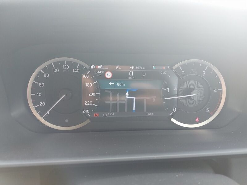 More views of Land Rover Discovery