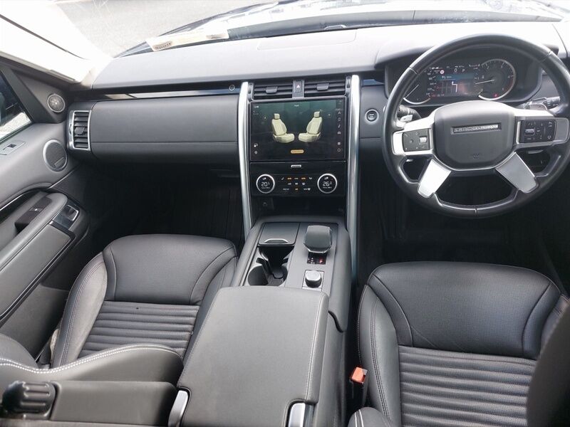 More views of Land Rover Discovery