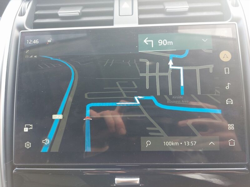 More views of Land Rover Discovery