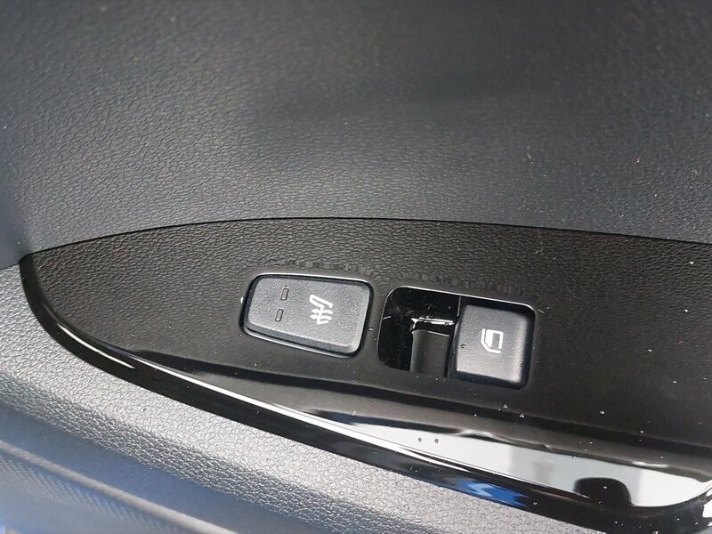 More views of Kia Sportage