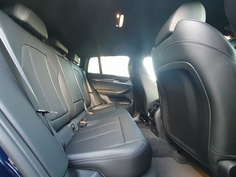 More views of BMW X4