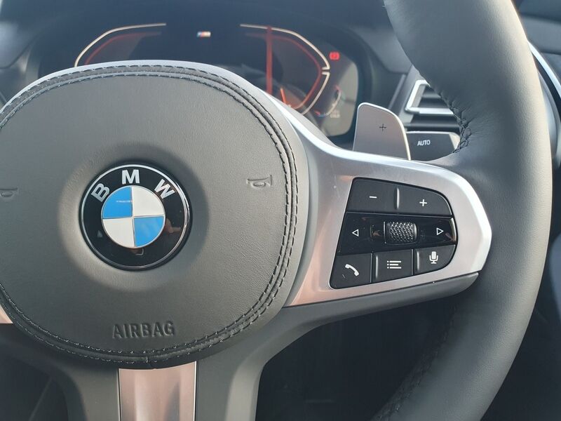 More views of BMW X4