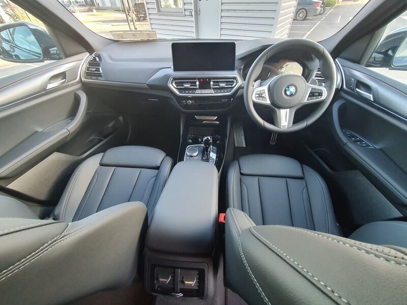 More views of BMW X4