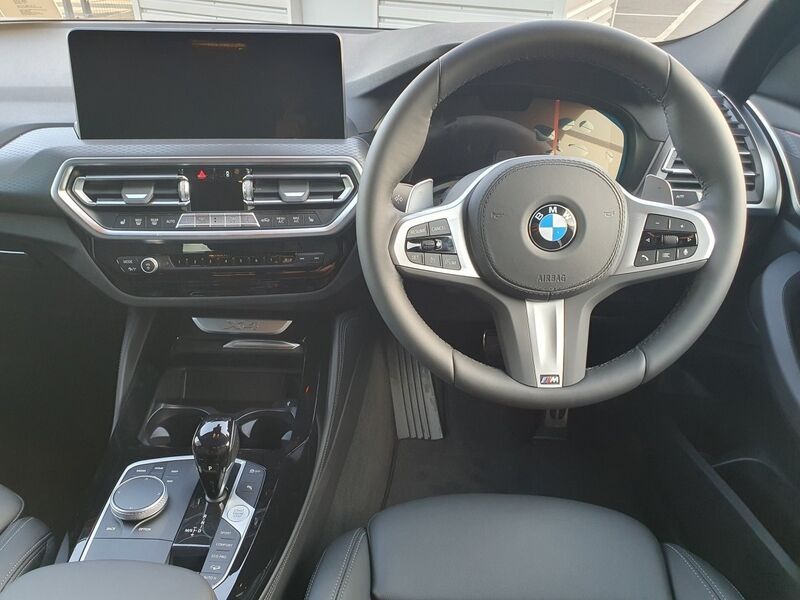 More views of BMW X4