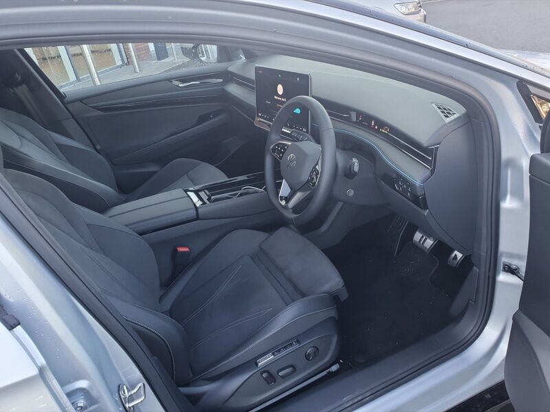 More views of Volkswagen ID.7