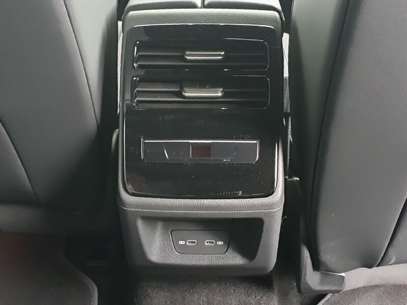 More views of Volkswagen ID.7