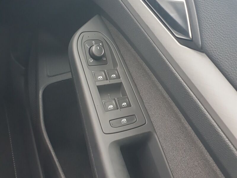 More views of Volkswagen Golf