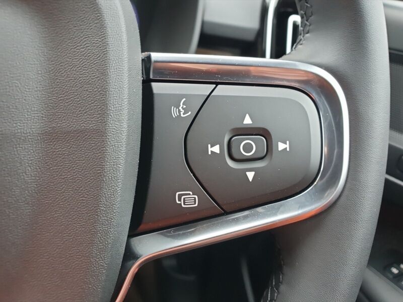 More views of Volvo XC40