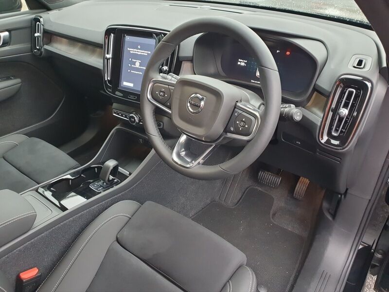More views of Volvo XC40