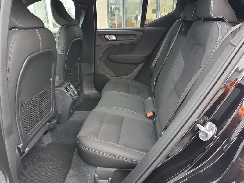 More views of Volvo XC40
