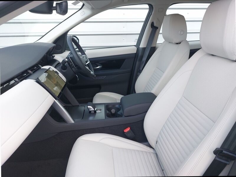 More views of Land Rover Discovery Sport