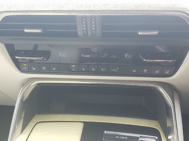 More views of Mazda CX-60