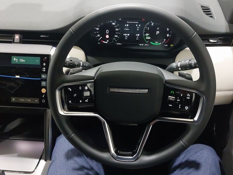 More views of Land Rover Discovery Sport