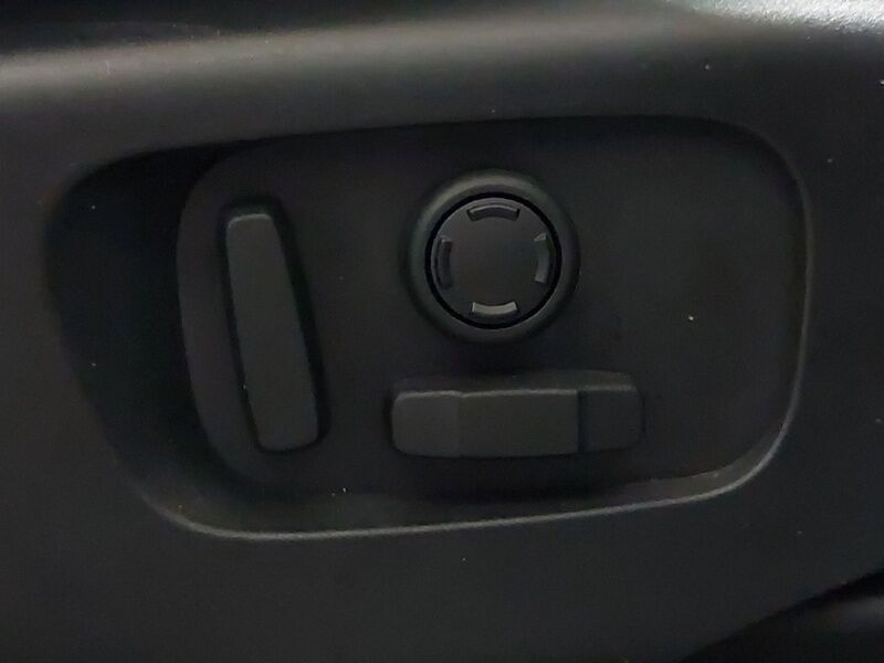 More views of Land Rover Discovery Sport