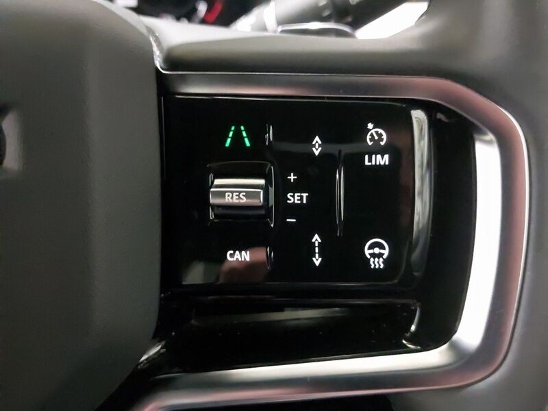 More views of Land Rover Discovery Sport