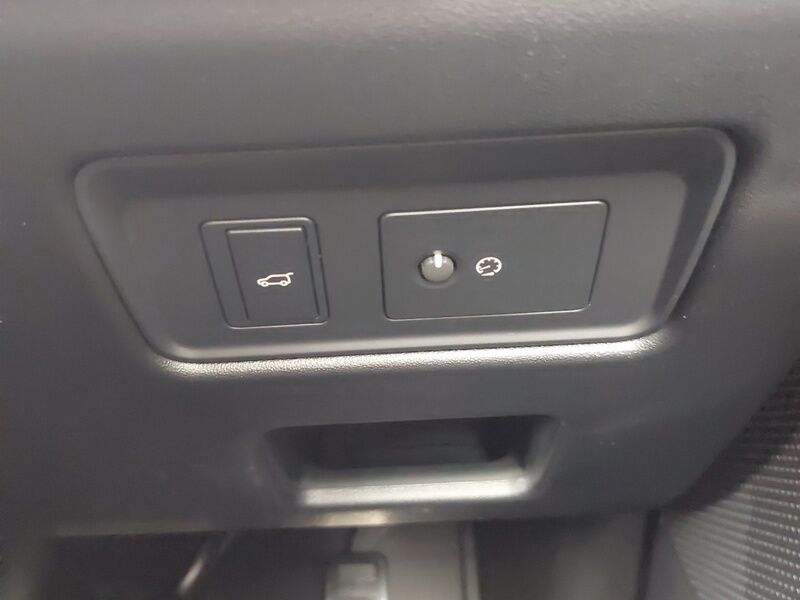More views of Land Rover Discovery