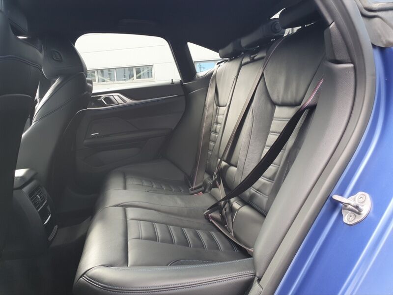 More views of BMW i4