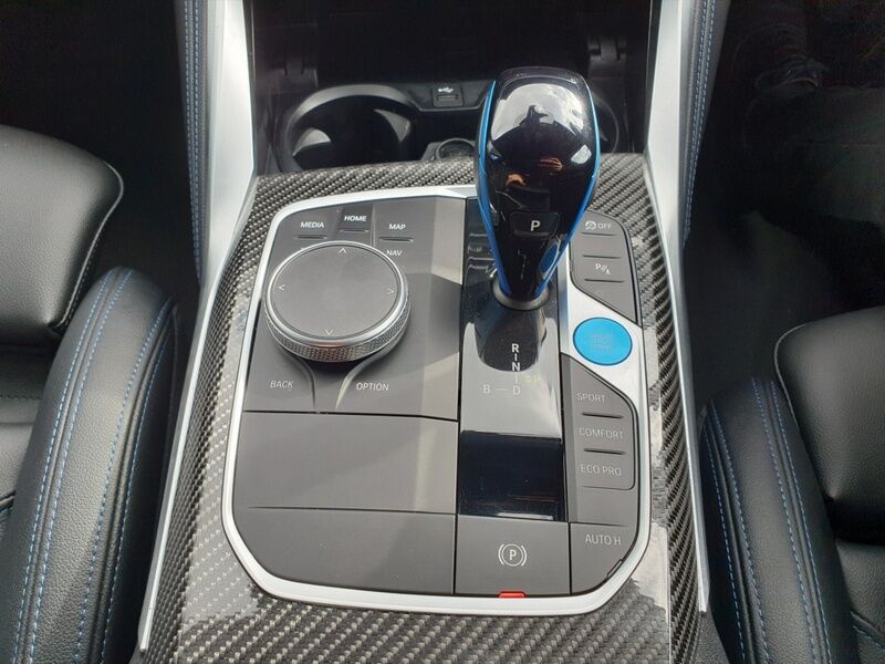 More views of BMW i4