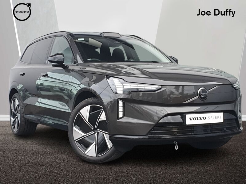 More views of Volvo EX90