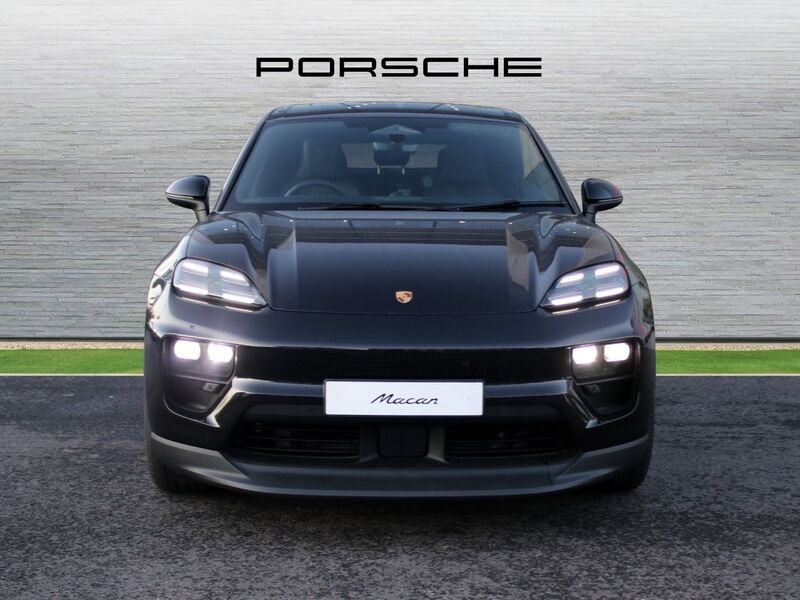 More views of Porsche Macan