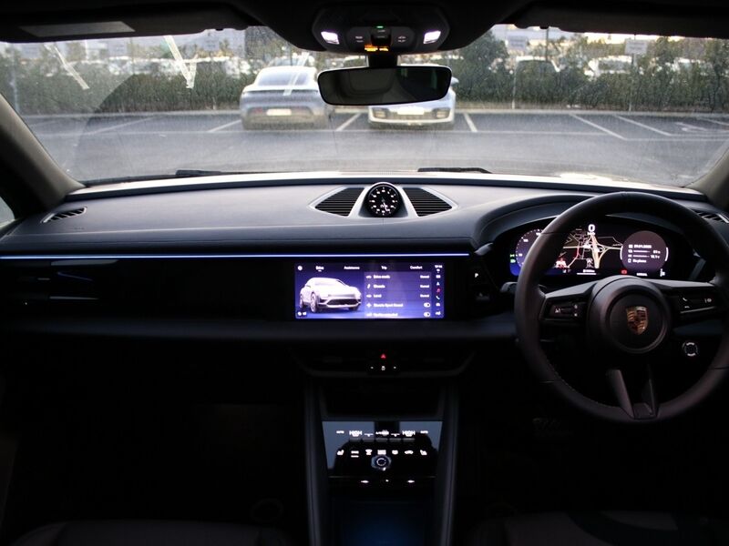 More views of Porsche Macan