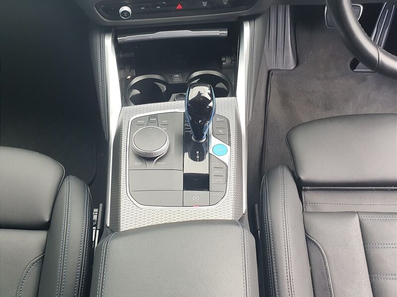 More views of BMW i4