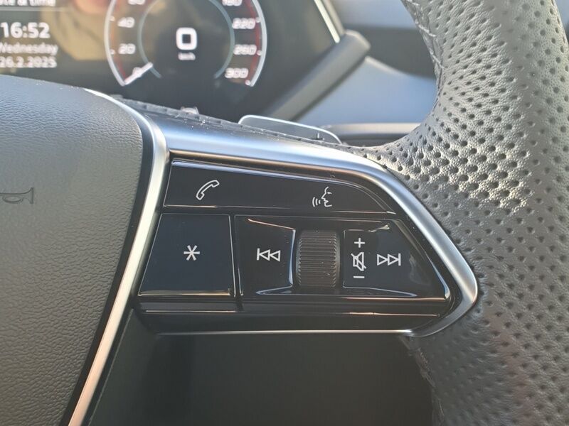 More views of Audi e-tron GT quattro
