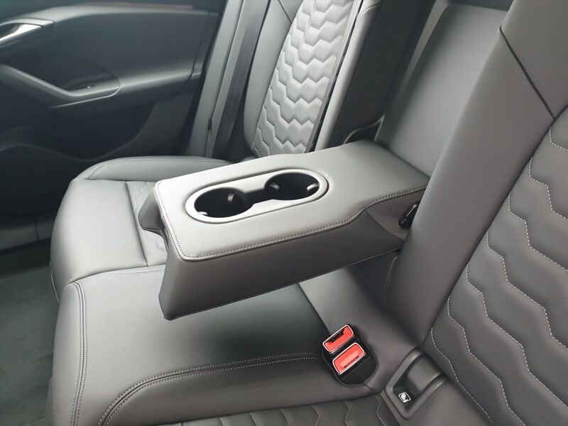 More views of Audi A6 Avant e-tron