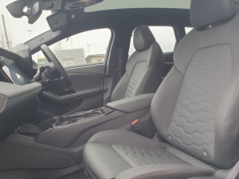 More views of Audi A6 Avant e-tron