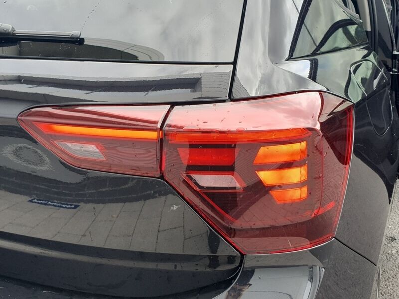 More views of Volkswagen Polo