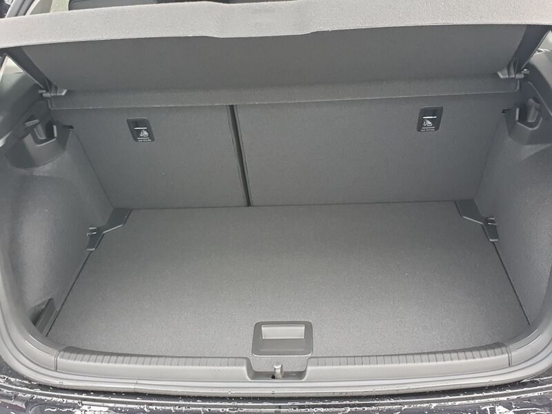 More views of Volkswagen Polo