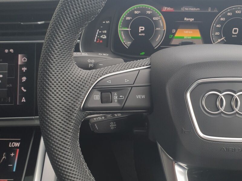 More views of Audi Q7