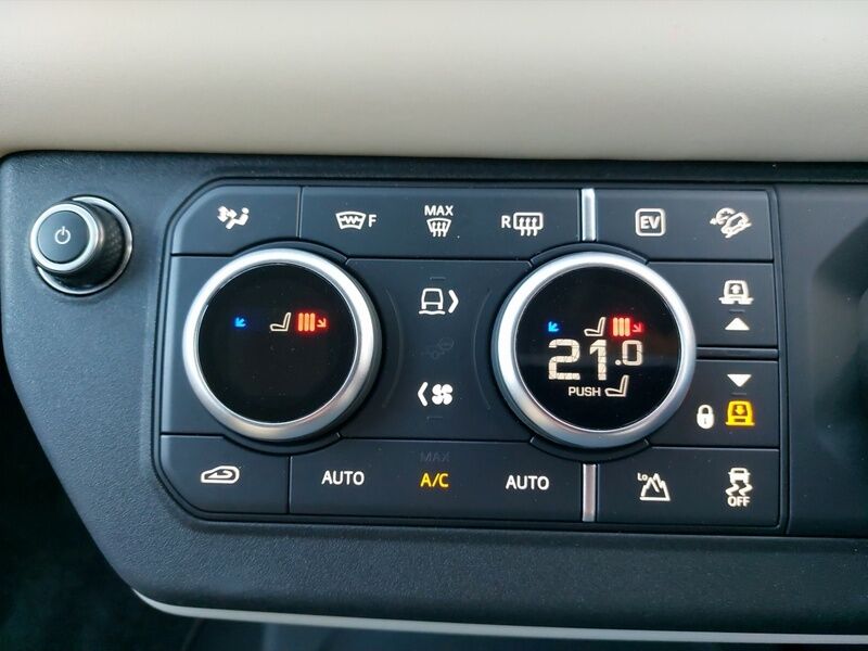More views of Land Rover Defender