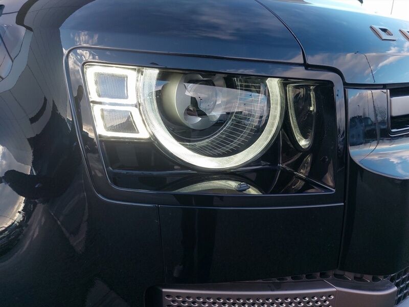 More views of Land Rover Defender