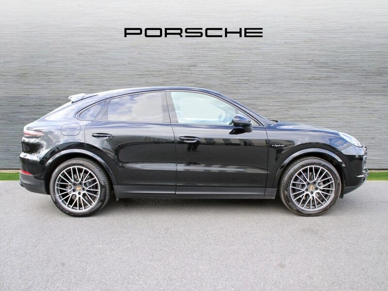 More views of Porsche Cayenne