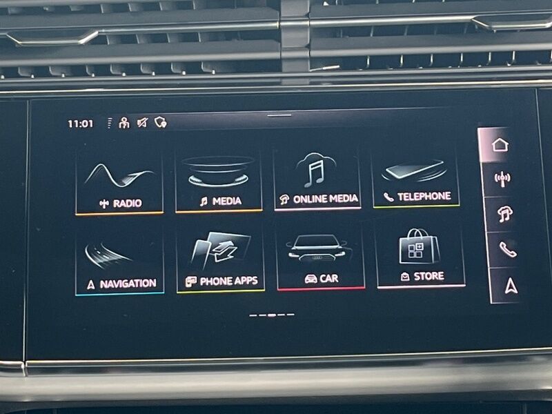 More views of Audi Q8