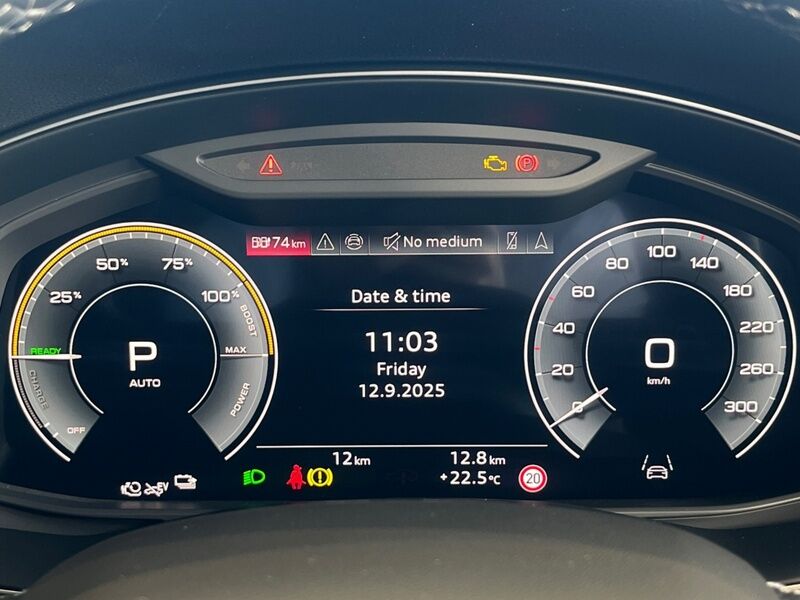 More views of Audi Q8