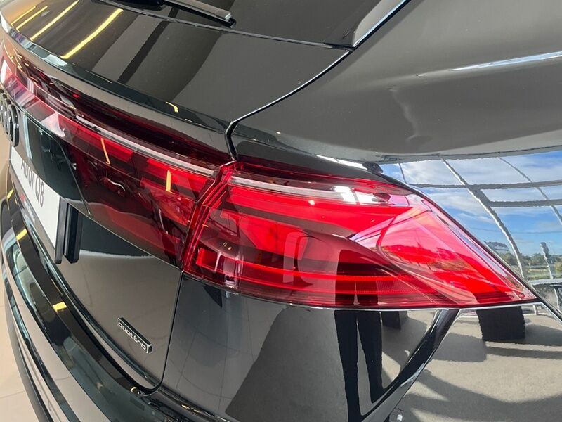 More views of Audi Q8