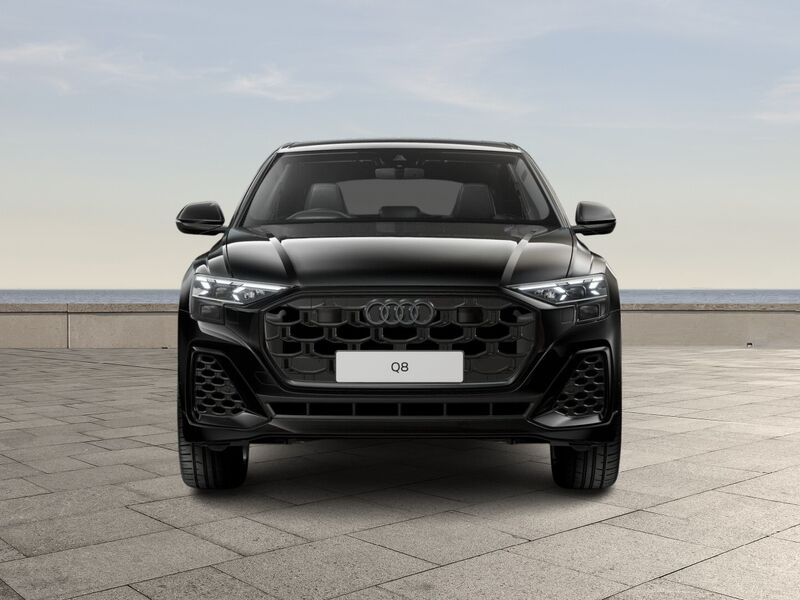 More views of Audi Q8