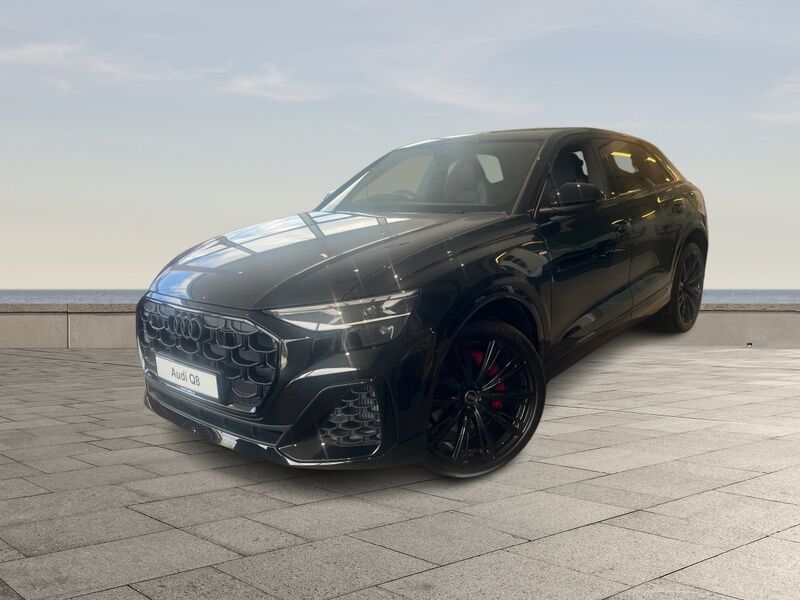 More views of Audi Q8