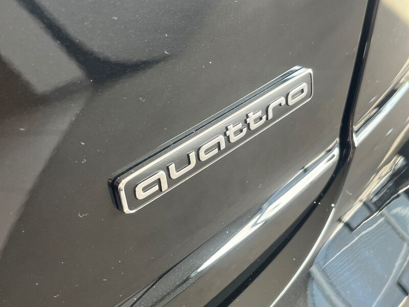More views of Audi Q8